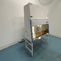 Thermo 1300 Series A2 6' BioSafety Cabinet image 0